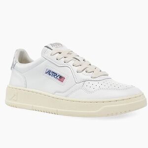 Autry Medalist Low Leather Sneakers White & Silver